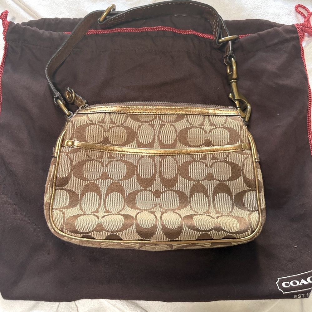 Coach Beige Gold Leather Soho Shoulder Bag - Picture 5 of 15